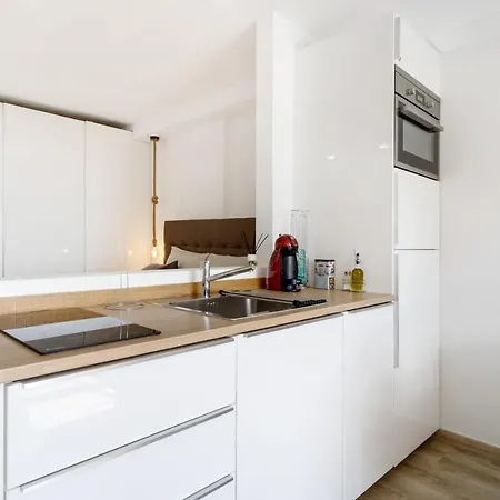 アパート Molinos 202